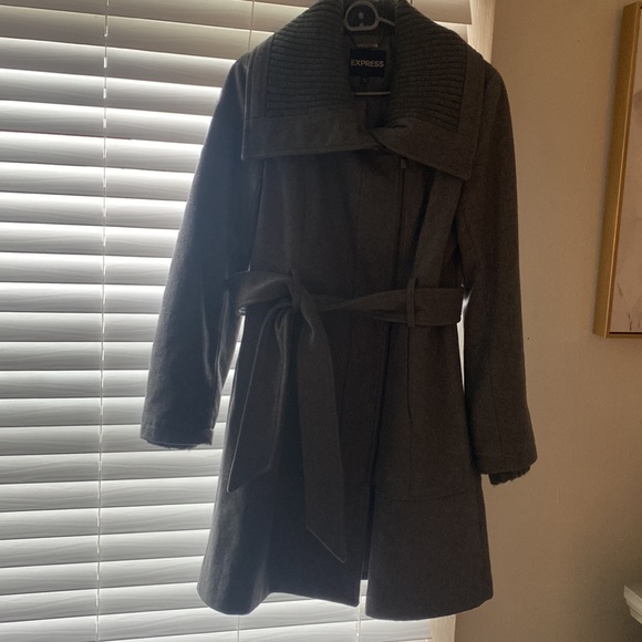 Express women’s coat - Picture 4 of 5